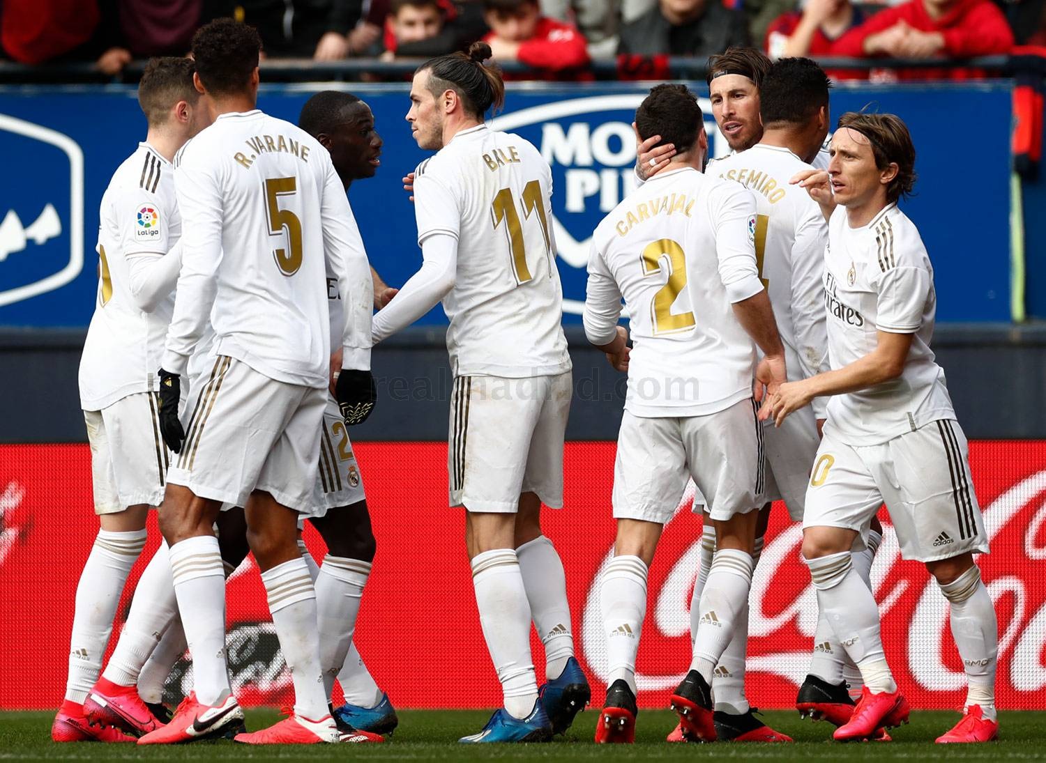 Madrid stand firm at El Sadar