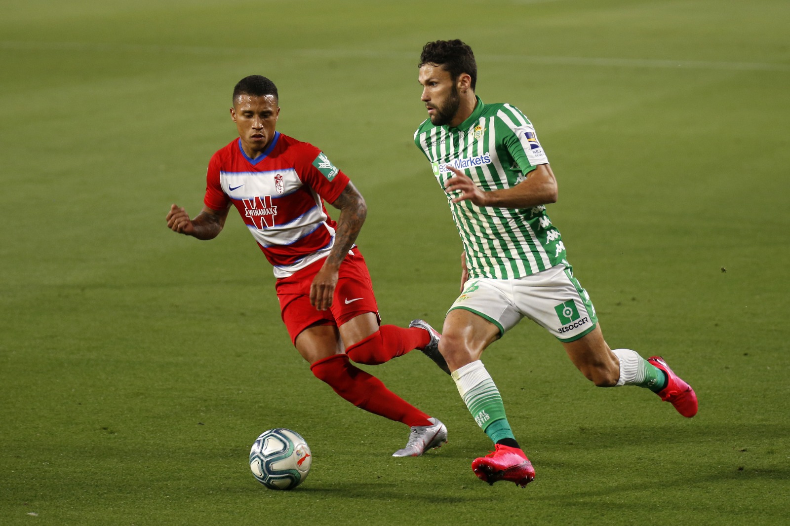 Agónico empate en el Benito Villamarín Betis-Granada