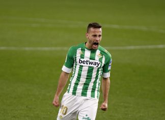 Sergio Canales, la pelota siempre al ’10’ Sergio Canales-Real Betis
