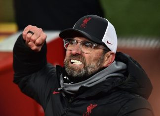 Problemas en Liverpool Jürgen Klopp, vía @AnfieldWatch