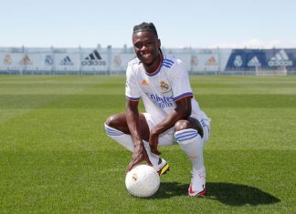 Eduardo Camavinga presents to the world Eduardo Camavinga se ha dado a conocer al mundo con el Real Madrid