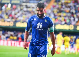 The show of Nabil Fekir Fekir con el brazalete de capitán