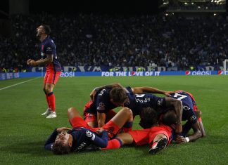 The team that never stops believing El Atlético de Madrid accede a los octavos de la Champions con una victoria épica en Oporto