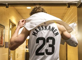 Markkanen earns a spot among the stars Markkanen se hace un hueco entre las estrellas