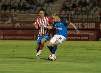 Empuje albirrojo en el derbi gaditano (2-1) Empuje albirrojo en el derbi gaditano (2-1)