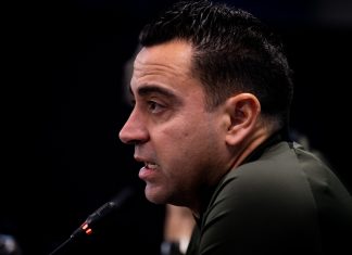 Xavi salva un ‘match ball’ Xavi salva un 'match ball'