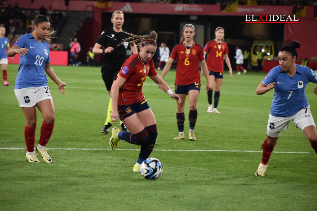 Athenea del Castillo en la semifinal ante Países Bajos con la Selección Española