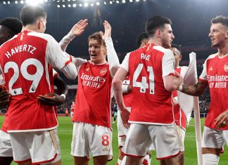 The Premier League and the exciting fight for superiority La Premier League y la trepidante lucha por el liderato