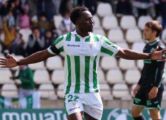 Yussi Diarra, el motor inagotable del Córdoba Yussi Diarra, el motor inagotable del Córdoba