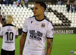 Luis Acosta: un mariscal para el Marbella FC Luis Acosta: un mariscal para el Marbella FC