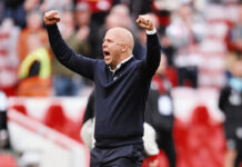Liverpool lift the Premier League title with the seal of Arne Slot El Liverpool conquista la Premier con el sello de Arne Slot